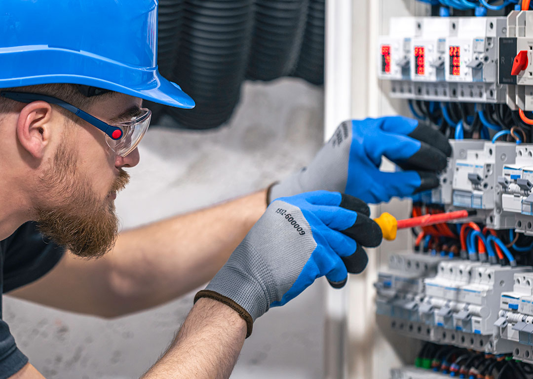 Upmeyer-Haustechnik_Gewerbek_Elektro-Start